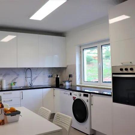 Belohorizonte Apt 3bedrooms - Few Minutes エリセイラ